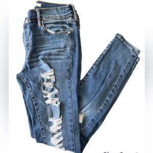 PacSun distressed jegging size 24